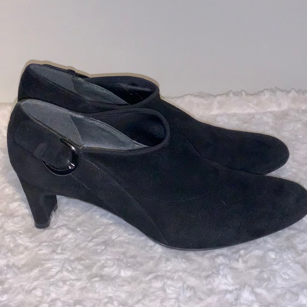 Stuart Weitzman Shoes